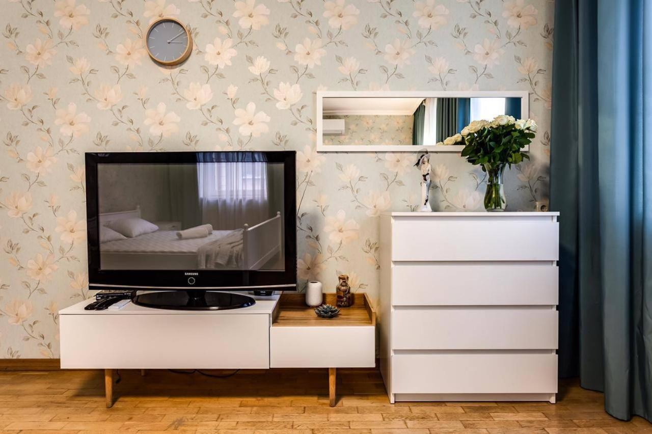 Apartamenty On Knyazya Romana Lviv Exterior photo